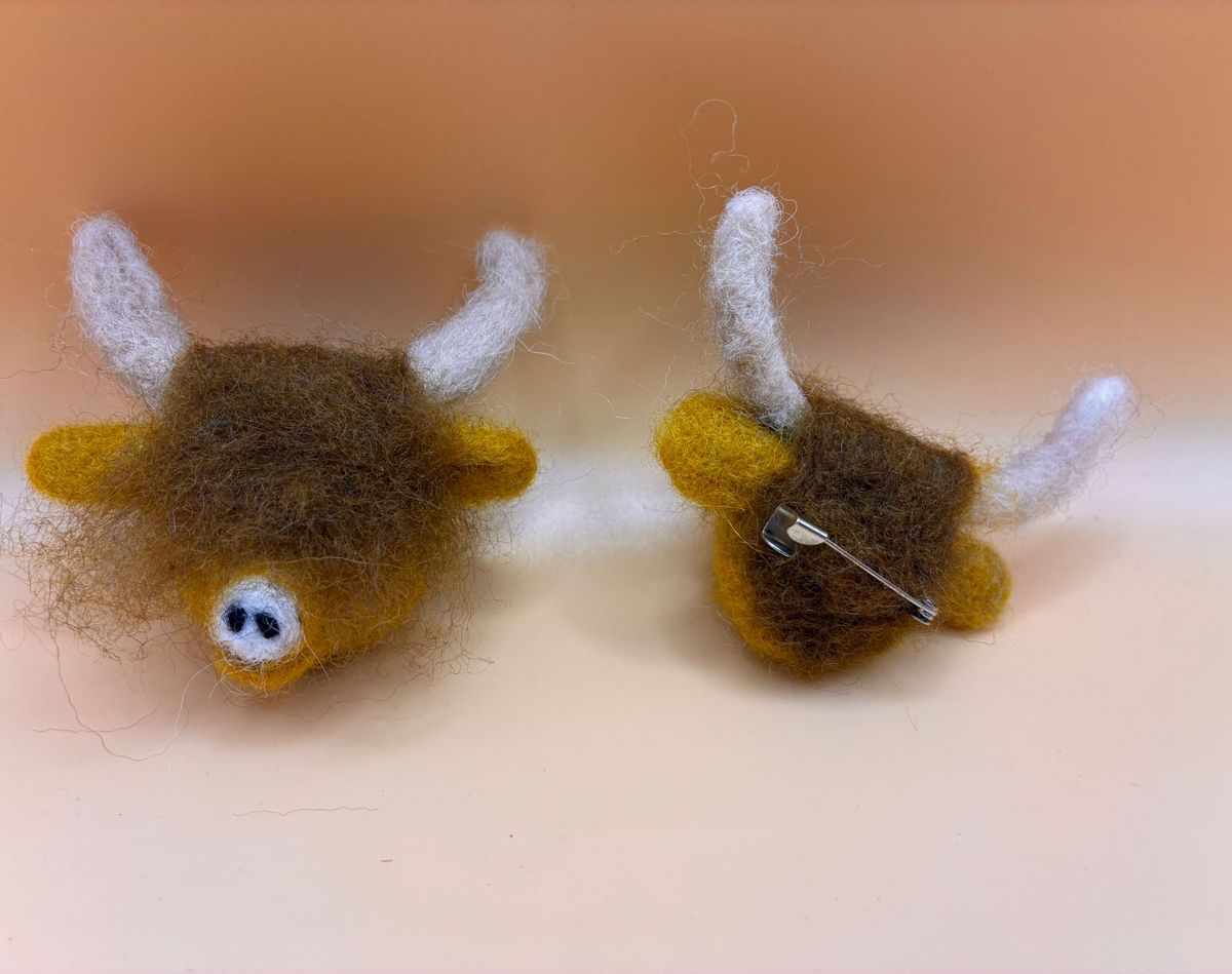 Needle felt highland cow pin brooches